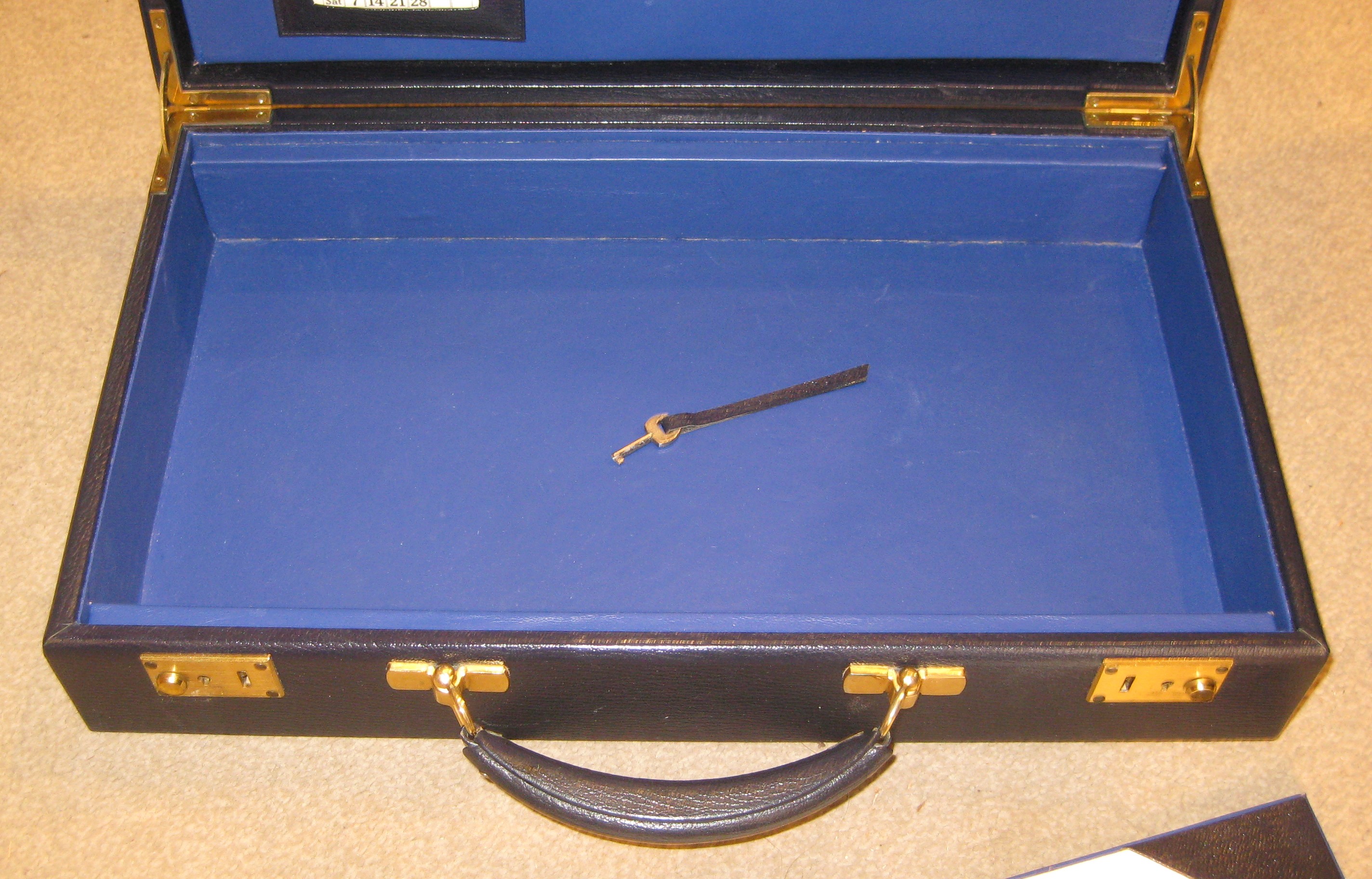 Superb quality leather attache/briefcase by Asprey, London. | Dorking Desks