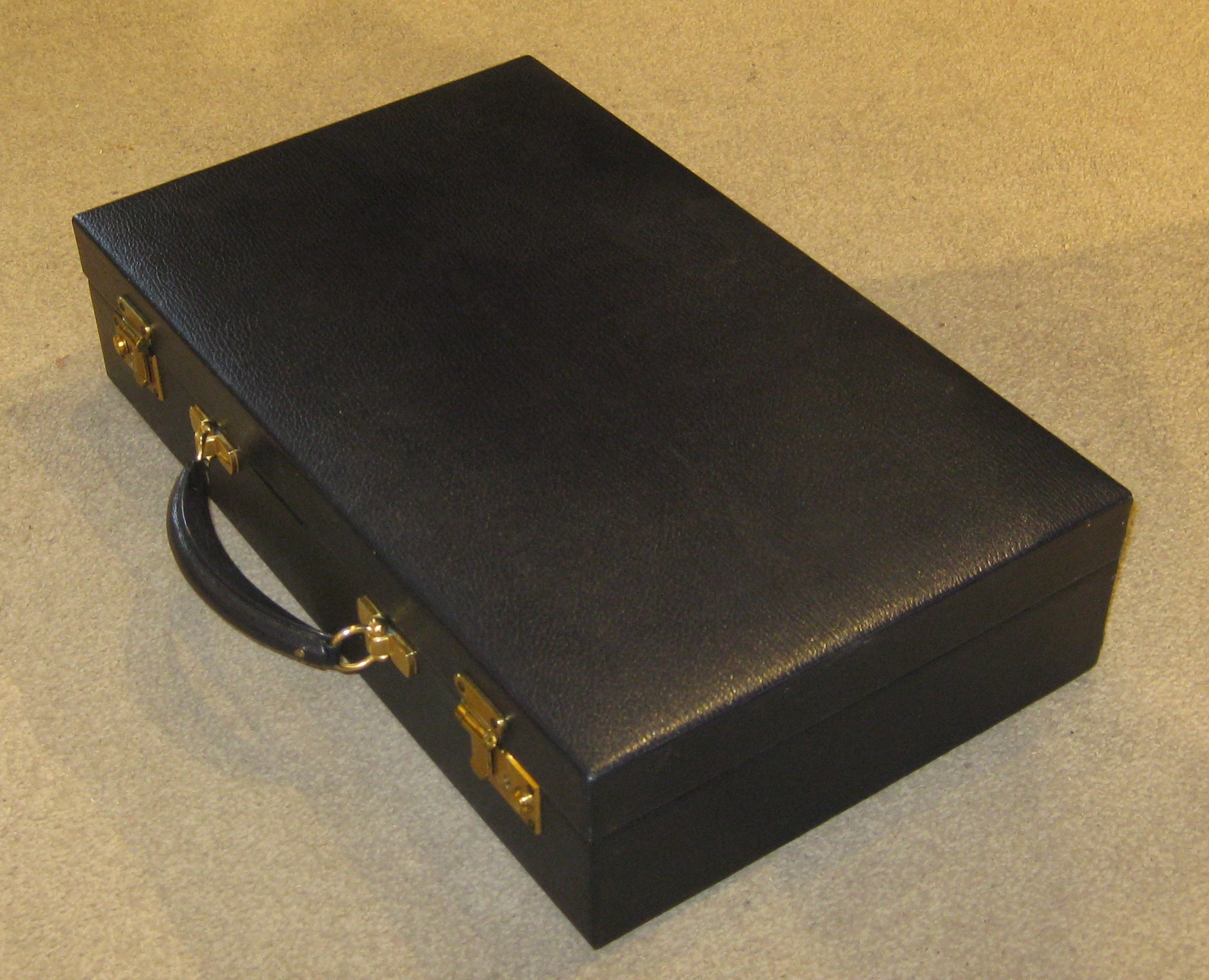 Superb quality leather attache/briefcase by Asprey, London. | Dorking Desks