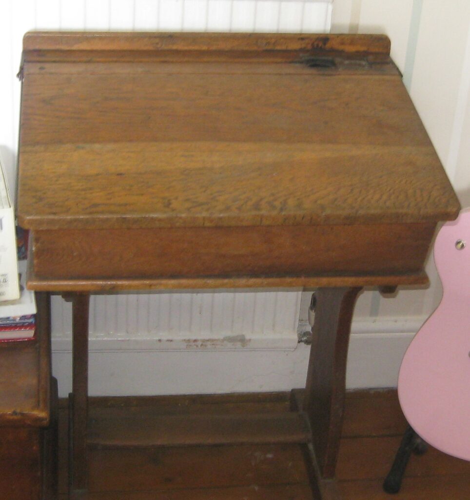 Solid oak school desk with lift up lid Dorking Desks